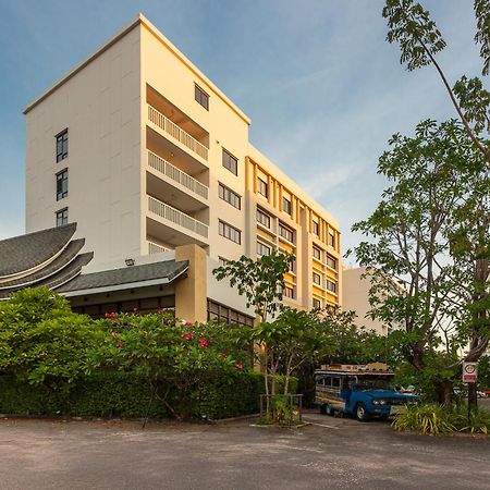 Отель Recenta Phuket Suanluang Экстерьер фото