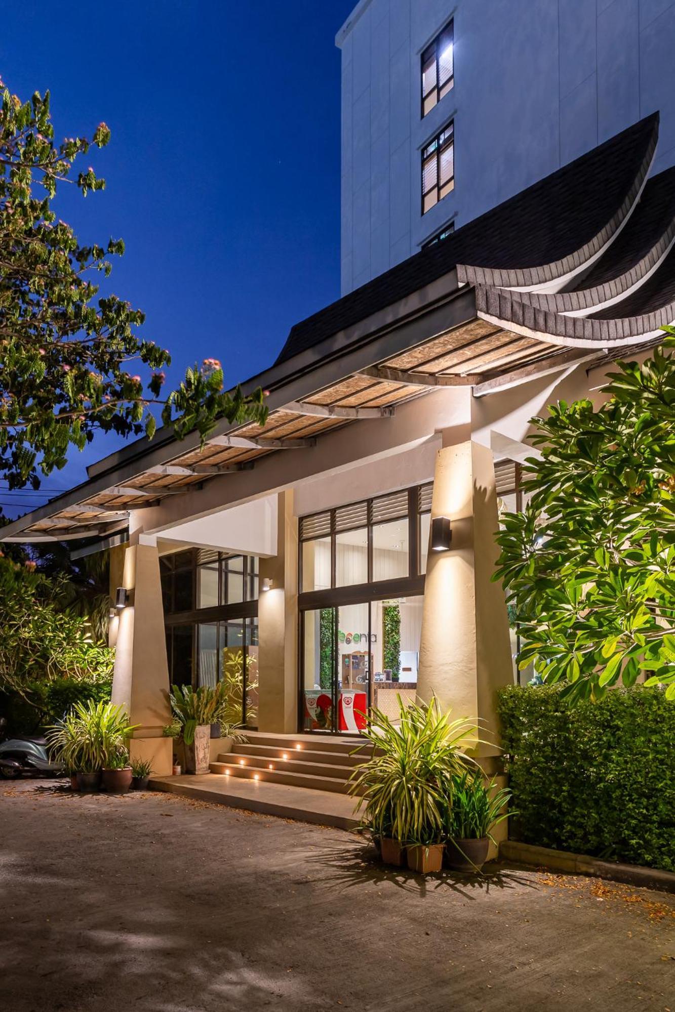 Отель Recenta Phuket Suanluang Экстерьер фото